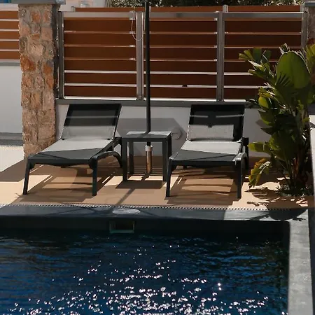 The Z Private Villa, Santorini Villa *