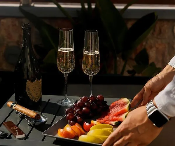 The Z Private Villa, Santorini Villa Monolithos