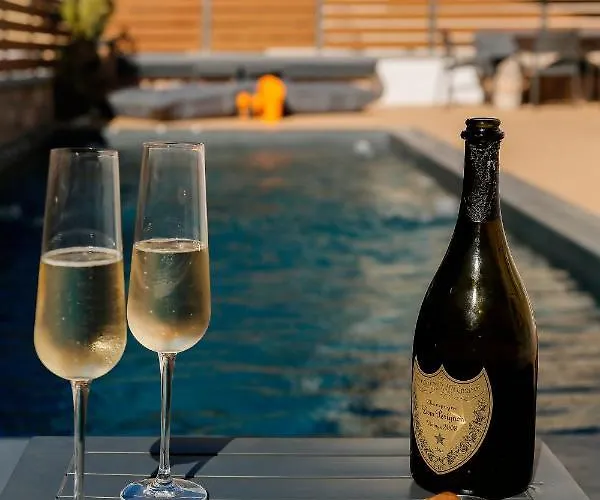 Вилла The Z Private Villa, Santorini