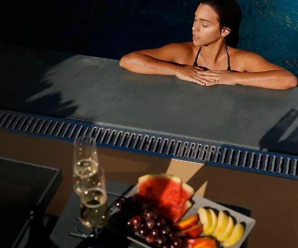 The Z Private Villa, Santorini * モノリソス