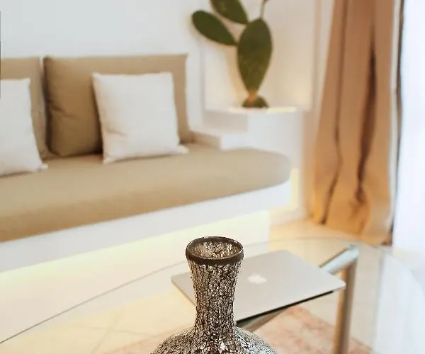 ヴィラ The Z Private Villa, Santorini モノリソス