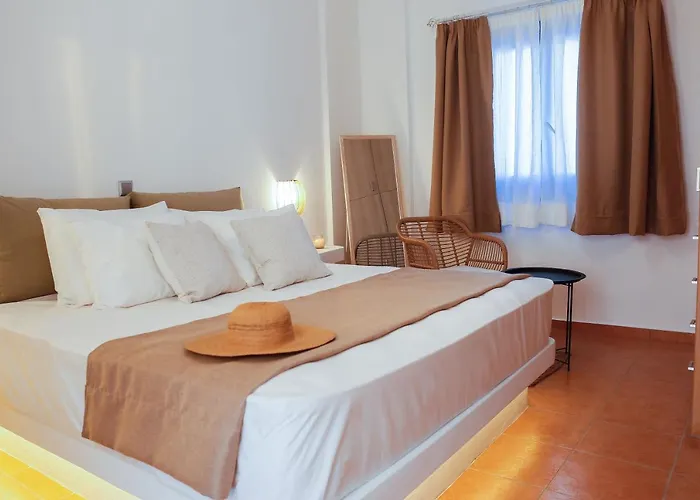 The Z Private Villa, Santorini モノリソス